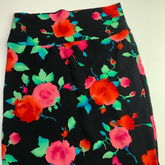 Lularoe XS Cassie floral unicorn - Picture 1 of 3